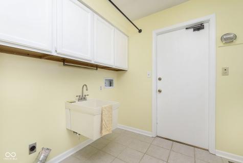 6459 Schmus Court Indianapolis IN 46268