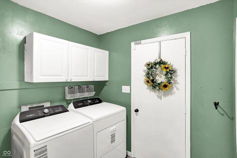 3341 Flintwood Drive Columbus IN 47203