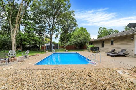 3341 Flintwood Drive Columbus IN 47203
