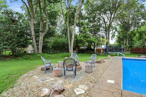 3341 Flintwood Drive Columbus IN 47203