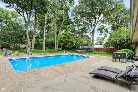 3341 Flintwood Drive Columbus IN 47203