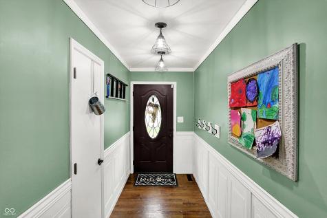 3341 Flintwood Drive Columbus IN 47203