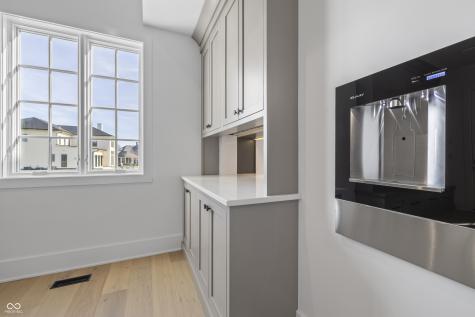 1717 Beaufain Street Carmel IN 46032