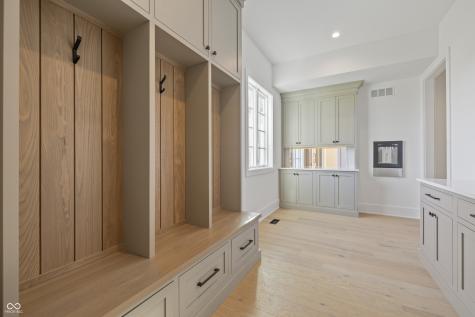 1717 Beaufain Street Carmel IN 46032