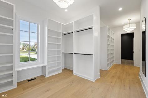 1717 Beaufain Street Carmel IN 46032