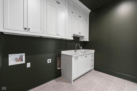 1717 Beaufain Street Carmel IN 46032