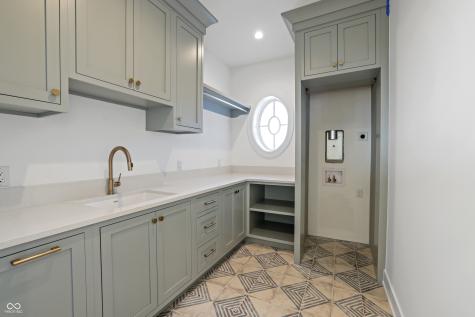 1717 Beaufain Street Carmel IN 46032