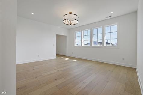 1717 Beaufain Street Carmel IN 46032