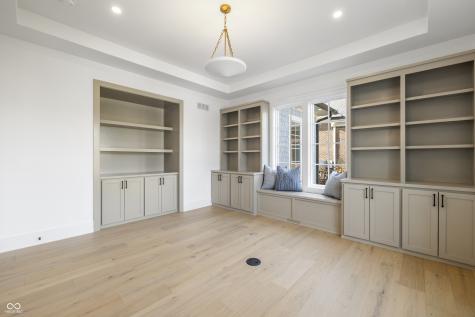 1717 Beaufain Street Carmel IN 46032