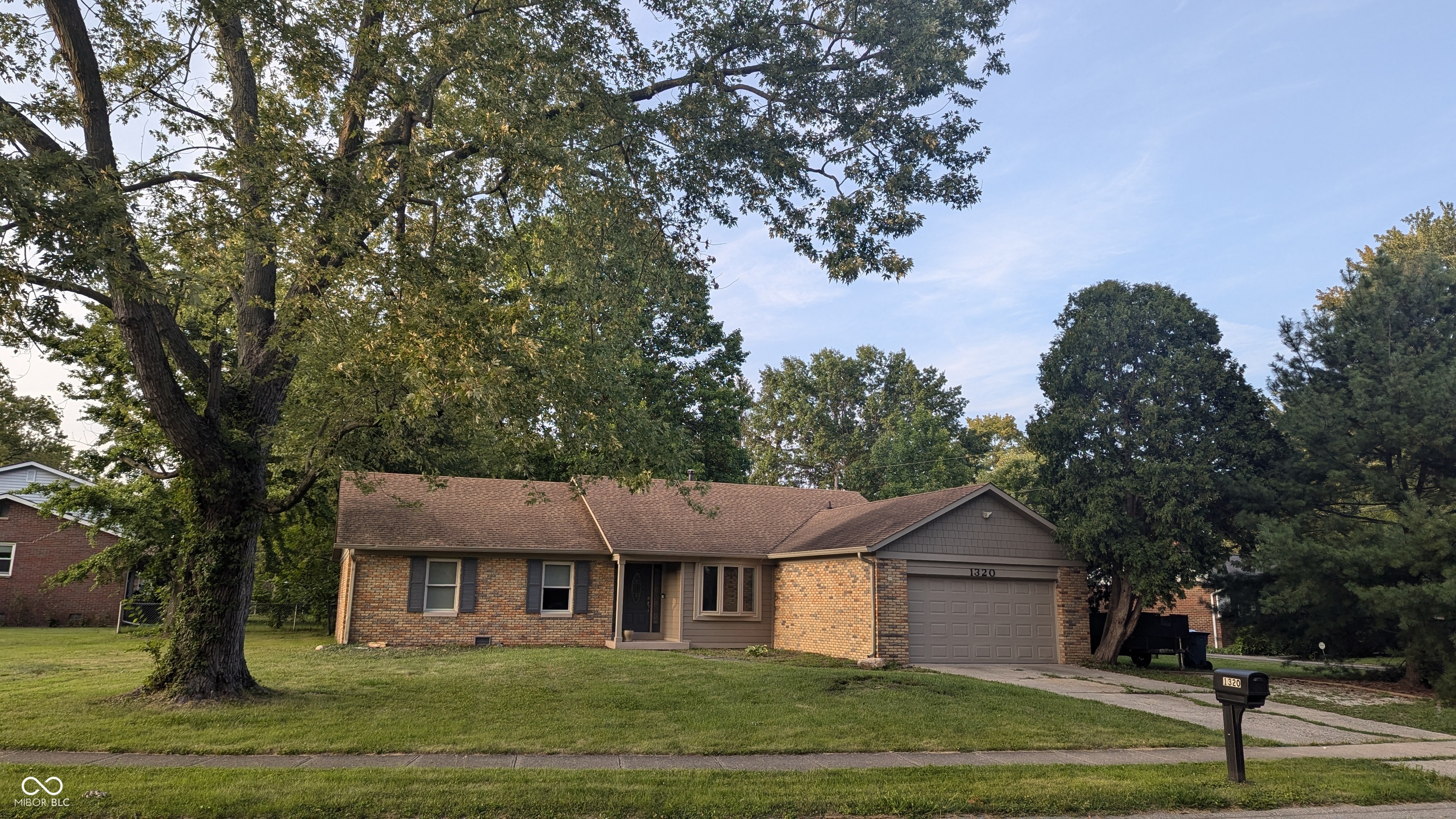 1320 Darby Lane Indianapolis IN 46260