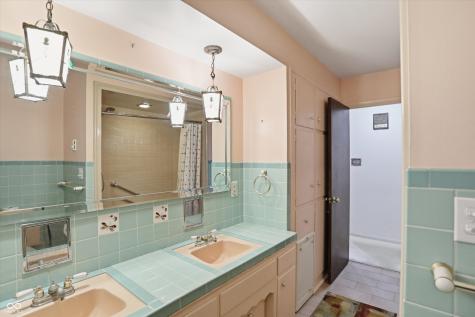 1015 Fairway Drive Indianapolis IN 46260
