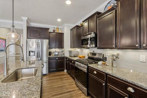 3741 Woodvine Drive Bargersville IN 46106