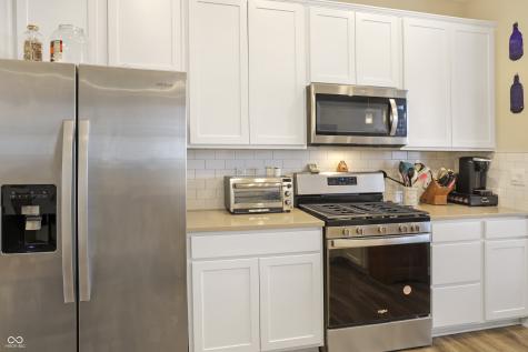 6390 Yuma Court Whitestown IN 46075