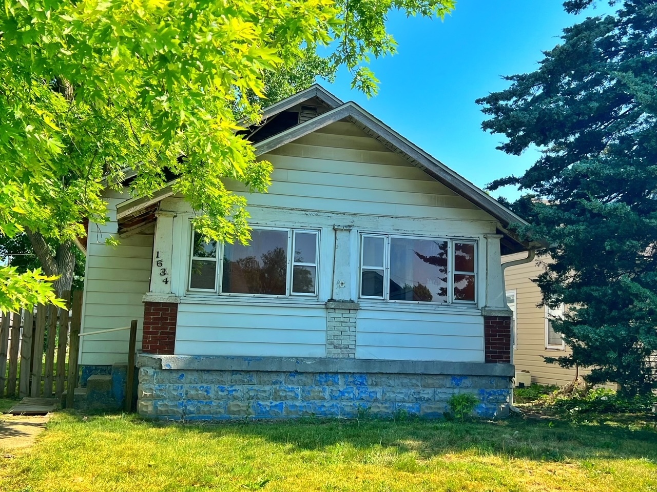 1634 E Bradbury Avenue Indianapolis IN 46203