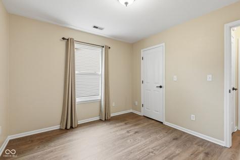 7141 Bracken Lane Indianapolis IN 46239
