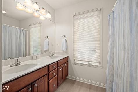 12067 Edgefield Drive Fishers IN 46037