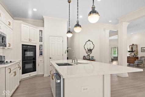 12067 Edgefield Drive Fishers IN 46037