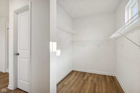 15845 Tharp Woods Drive Fishers IN 46037