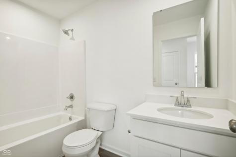 15845 Tharp Woods Drive Fishers IN 46037