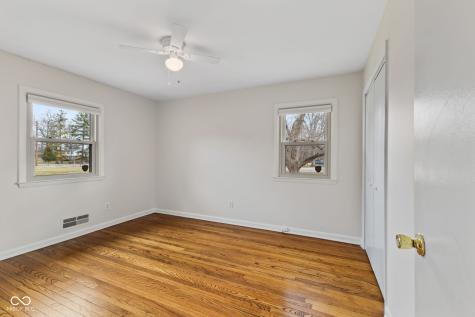907 Fairway Drive Indianapolis IN 46260