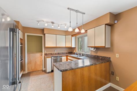 907 Fairway Drive Indianapolis IN 46260