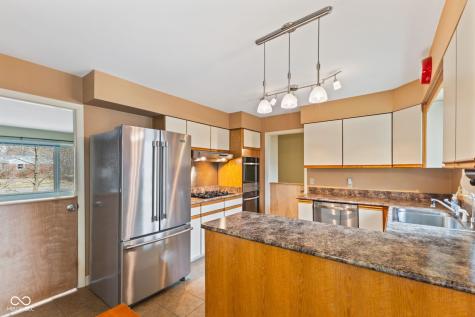 907 Fairway Drive Indianapolis IN 46260
