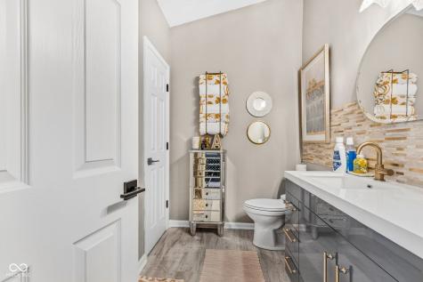 7050 Sycamore Run Drive Indianapolis IN 46237