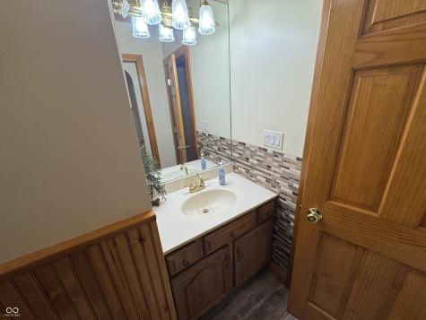 13500 N Summerhill Drive Albany IN 47320