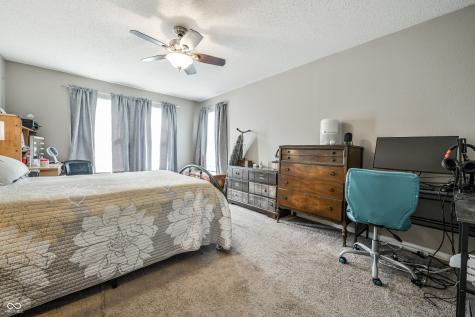 640 Indigo Court Greenfield IN 46140