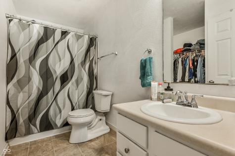 640 Indigo Court Greenfield IN 46140