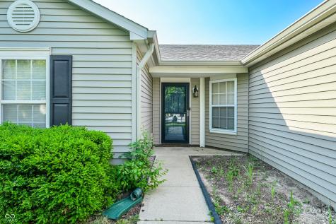 640 Indigo Court Greenfield IN 46140