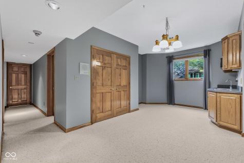 447 Rodeo Drive Indianapolis IN 46217