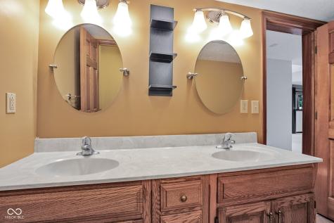 447 Rodeo Drive Indianapolis IN 46217