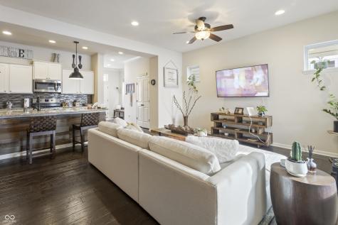 9109 Rising Road Indianapolis IN 46216