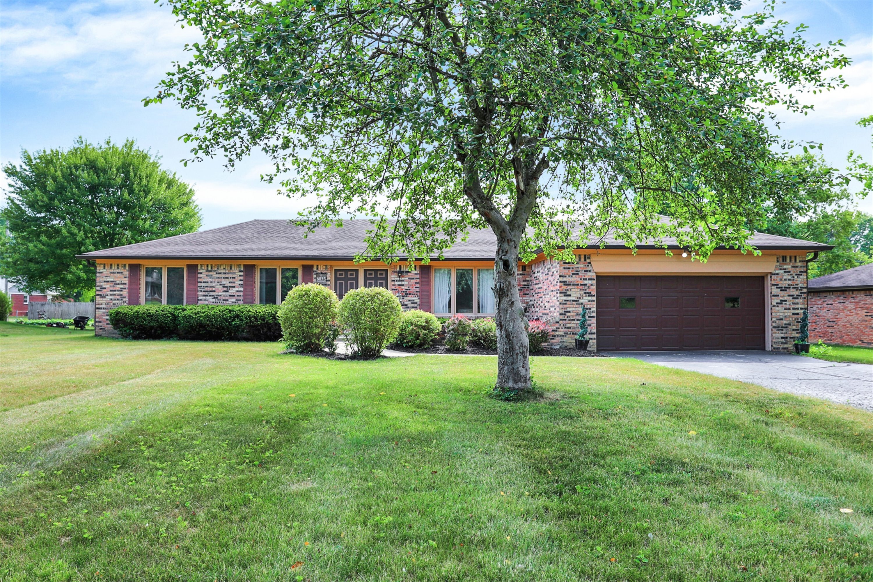6835 Bloomfield Drive Indianapolis IN 46259