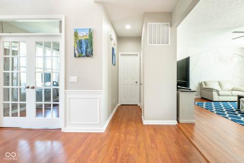 1325 Brentford Lane Greenwood IN 46143