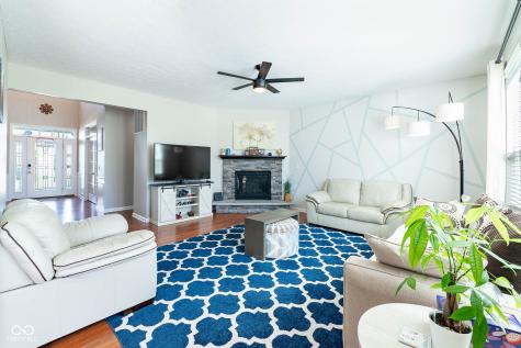 1325 Brentford Lane Greenwood IN 46143