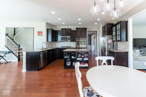 1325 Brentford Lane Greenwood IN 46143