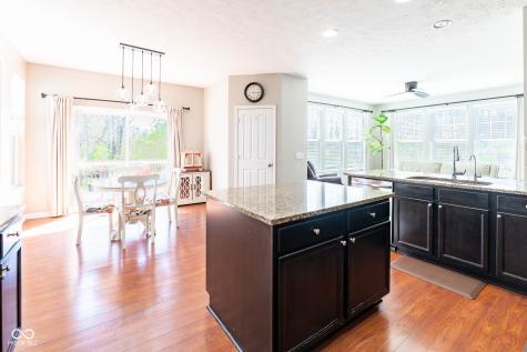 1325 Brentford Lane Greenwood IN 46143