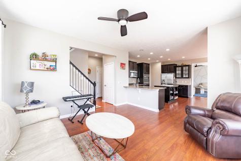 1325 Brentford Lane Greenwood IN 46143