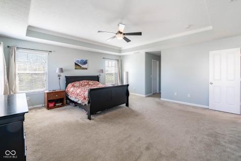 1325 Brentford Lane Greenwood IN 46143