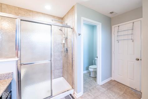 1325 Brentford Lane Greenwood IN 46143