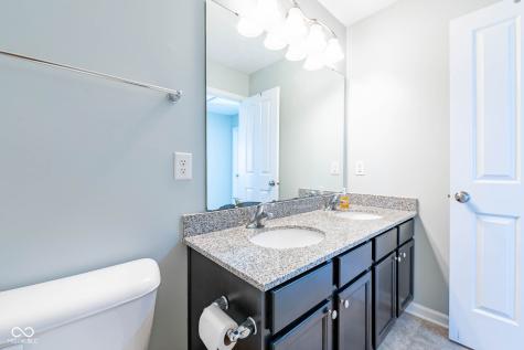 1325 Brentford Lane Greenwood IN 46143