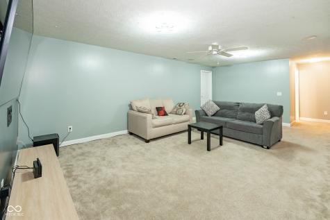 1325 Brentford Lane Greenwood IN 46143