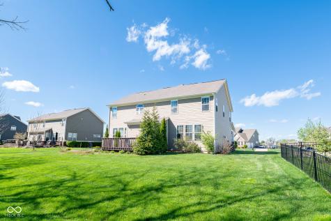 1325 Brentford Lane Greenwood IN 46143