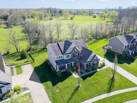 1325 Brentford Lane Greenwood IN 46143