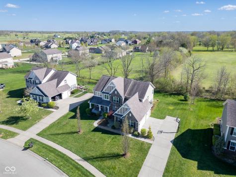 1325 Brentford Lane Greenwood IN 46143