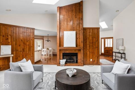 947 Tamarack Circle North Drive Indianapolis IN 46260