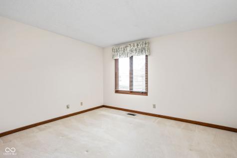 947 Tamarack Circle North Drive Indianapolis IN 46260