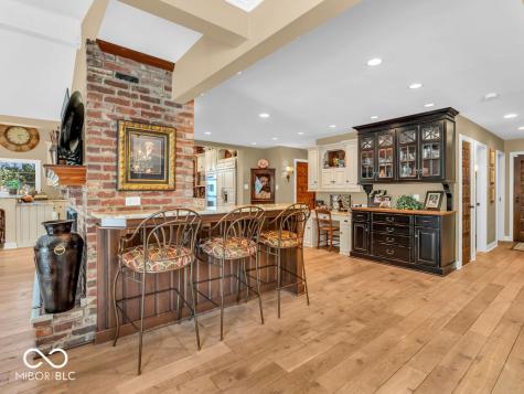 8170 Ecole Street Indianapolis IN 46240